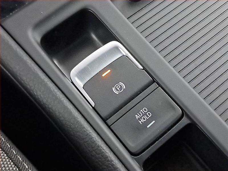 Volkswagen Golf (2020) 1.5 TSI, Automat, Tempomat - fotka 17 z 22