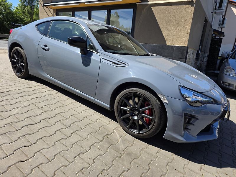 Toyota GT86 2.0-Black Edition - fotka 4 z 12