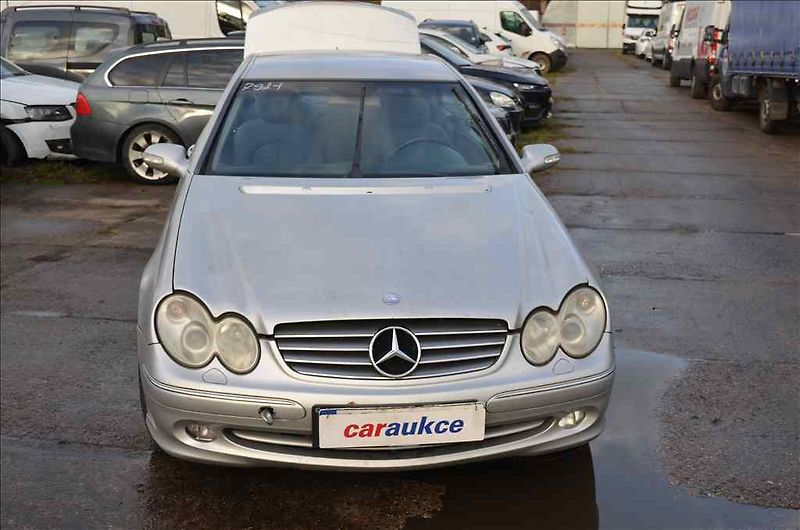 Mercedes-Benz CLK (2005) 200 KOMPRESOR ELEGANCE 120KW - fotka 2 z 24