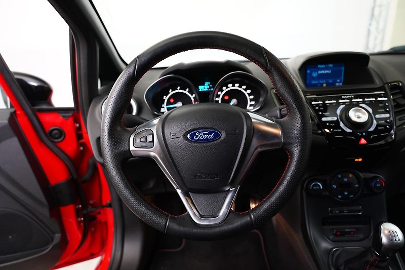 Ford Fiesta - fotka 17 z 27