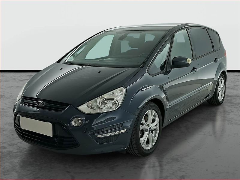 Ford S-MAX (2014) 2.0 TDCi, 7 míst, Navi - fotka 2 z 23