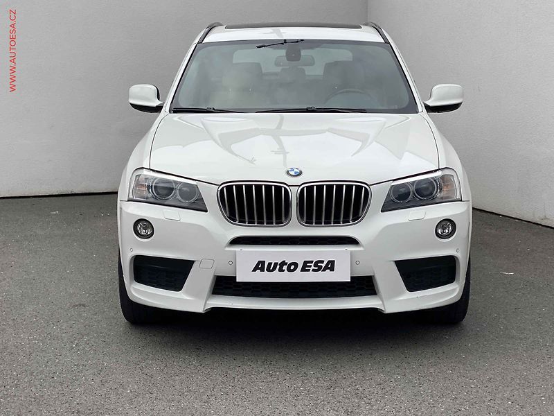 BMW X3 (2012) 3.0 D xD, ČR, servis.kniha - fotka 2 z 18