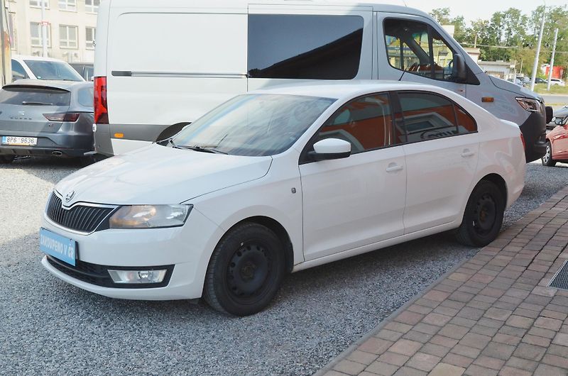 Škoda Rapid (2014) 1.2 TSi 63kW AMBITION / ČR - fotka 3 z 28