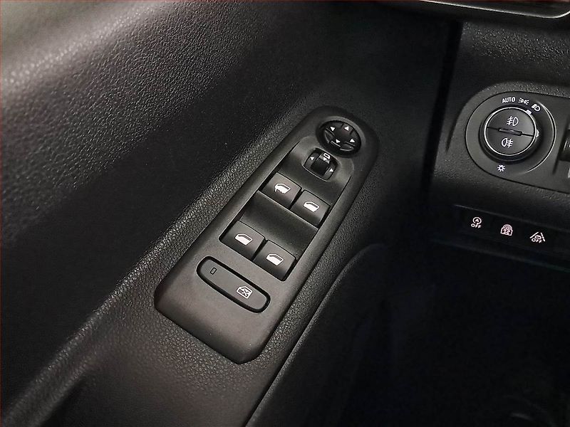 Opel Combo (2018) Enjoy 1.5 CDTI, 5Míst, ČR, DPH - fotka 18 z 18