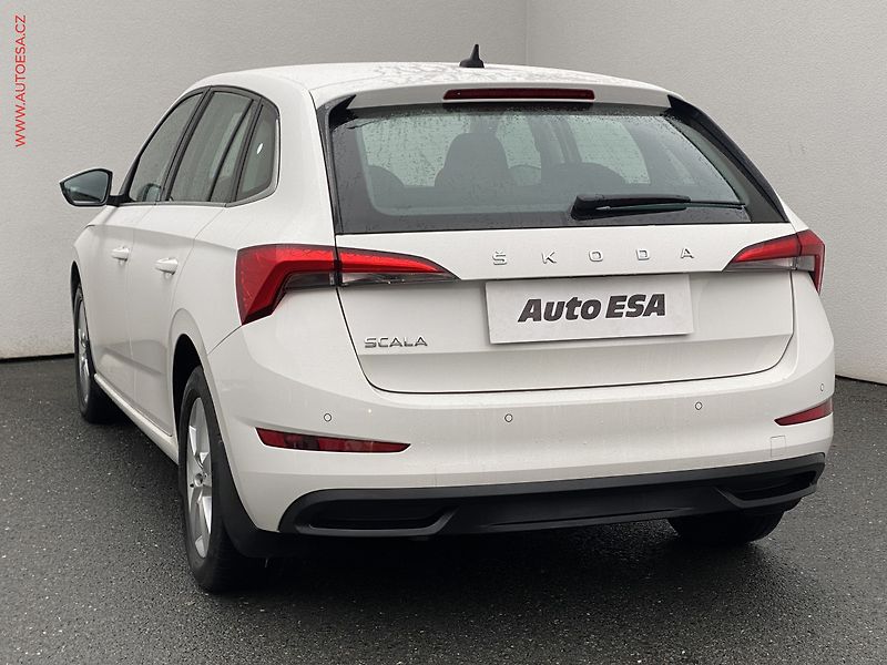Škoda Scala (2020) 1.6 TDi, Ambition, DSG - fotka 6 z 16