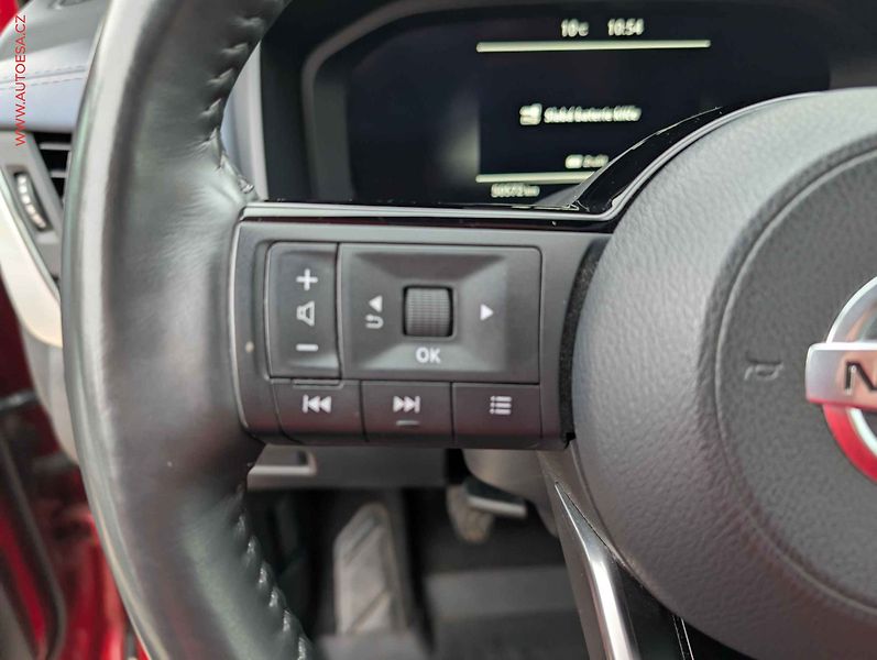Nissan Qashqai (2022) 1.3DIG-T, 2.maj,ČR, LED - fotka 18 z 21