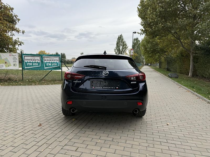 Mazda 3 2.0 Urban Limited - fotka 9 z 34