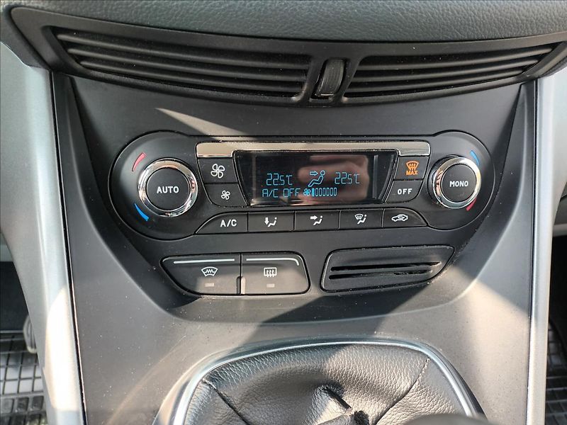 Ford Grand C-MAX 2,0 TDCI,103KW,NAVI,SERVIS, - fotka 36 z 45