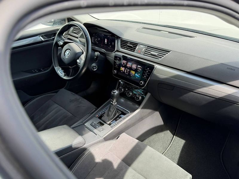 Škoda Superb combi Style Plus 2,0 TSI 140 k - fotka 6 z 32