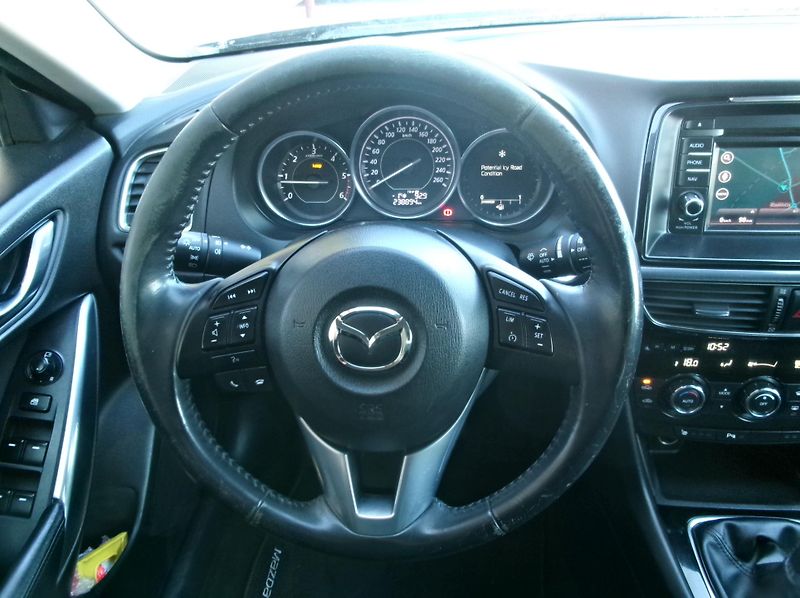 Mazda 6 (2014) 2,2D - ZADÁNO - fotka 16 z 28
