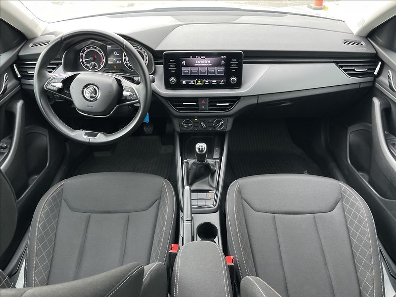 Škoda Scala 1,0 TSI Ambition Plus LED+PDC - fotka 6 z 24