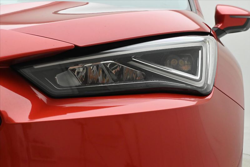 Seat Tarraco 1,4 TSI 180 kW e-Hybrid DSG Xc - fotka 31 z 33