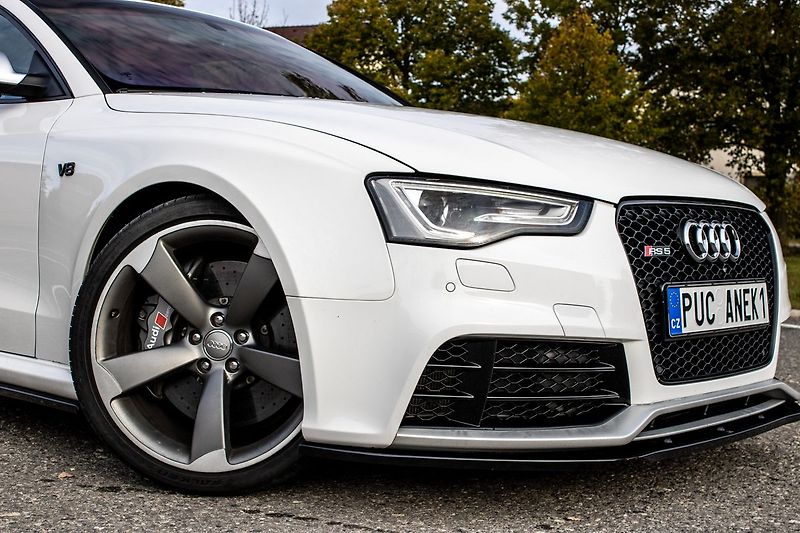 Audi RS 5 - fotka 9 z 33