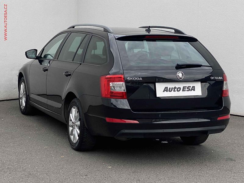 Škoda Octavia (2017) 2.0 TDi, Style, navi - fotka 6 z 17