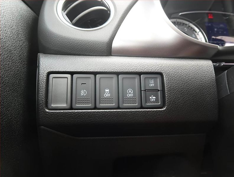 Suzuki Vitara (2022) 1.4 BoosterJet, Serv.kniha - fotka 18 z 19
