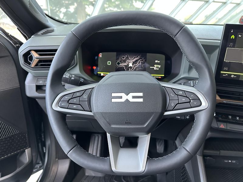 Dacia Bigster (2026) Extreme HYBRID 155 - ČERVEN - fotka 12 z 14