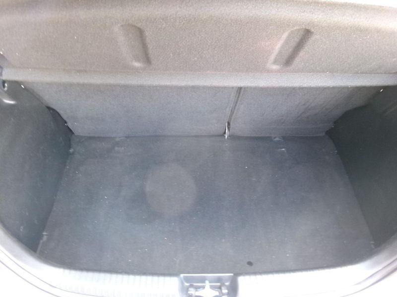 Hyundai i20 (2012) 1,2i KLIMA ČR ISOFIX - fotka 19 z 27