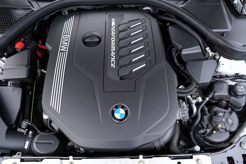 BMW Řada 2 M240i xDrive 3.0i/AT/380 PS - fotka 10 z 46
