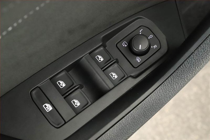 Škoda Kodiaq (2023) 2.0 TSI - fotka 9 z 20