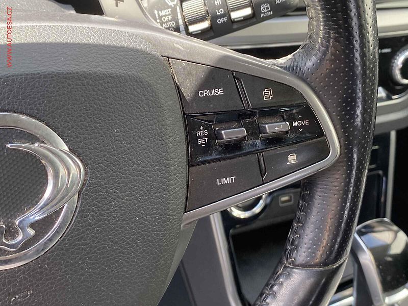 SsangYong Korando (2020) 1.5 T-GDi AWD, AT, TZ, navi - fotka 13 z 19