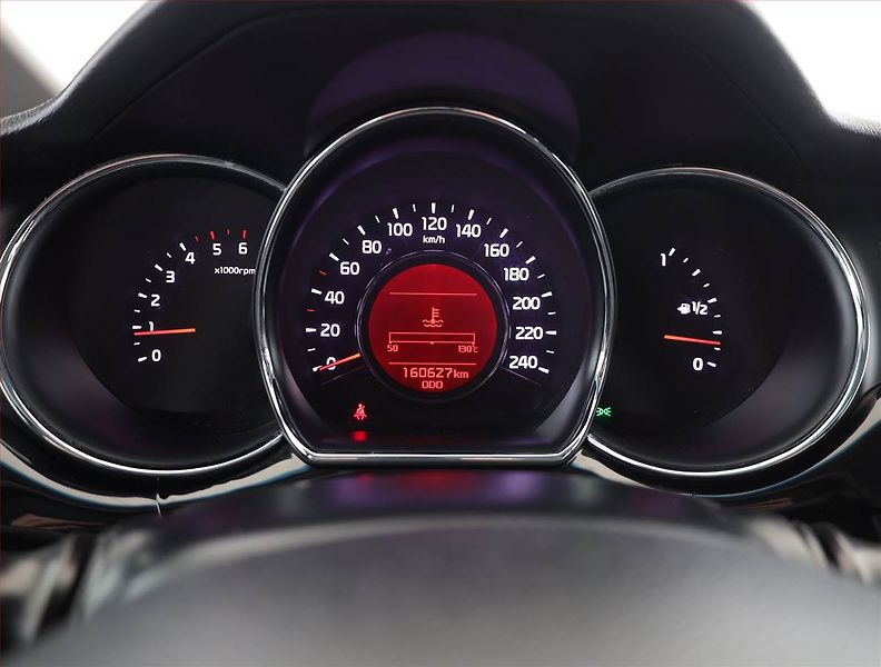 Kia Ceed (2012) 1.6 CRDi, Tempomat - fotka 9 z 17