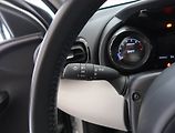 Toyota Yaris (2023) Executive 1.5 VVT-i, ČR,1.maj - náhled 19