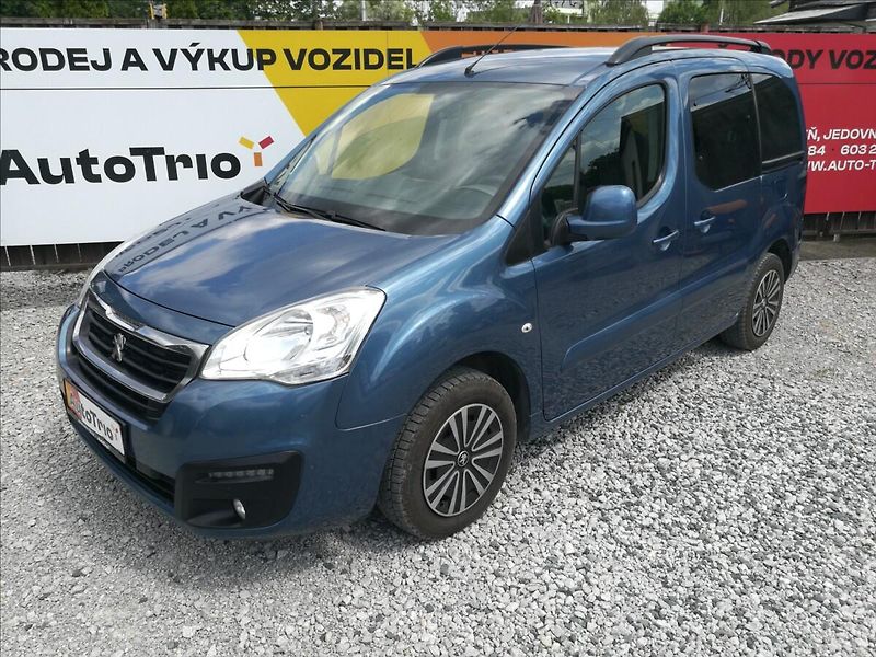 Peugeot Partner 1,6 HDi Tepee 5 míst - fotka 1 z 18