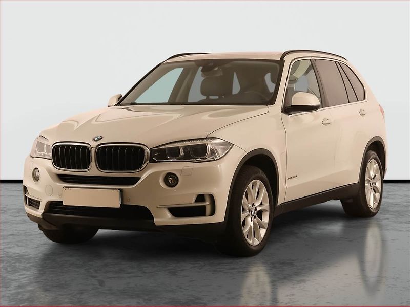 BMW X5 (2018) xDrive30d - fotka 2 z 26