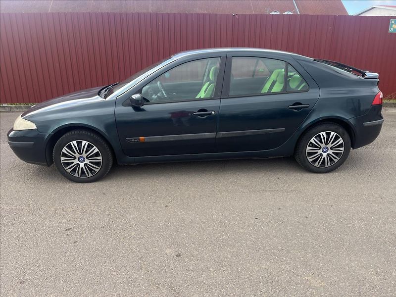 Renault Laguna 1,9 dCi TAŽNÉ SERVIS STK 3/28 - fotka 4 z 33