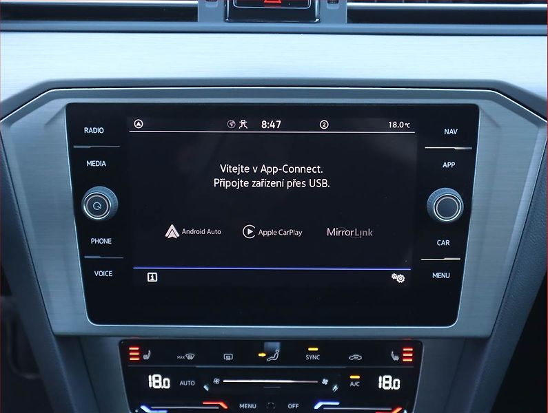 Volkswagen Passat (2022) Business 2.0 TDI - fotka 19 z 24