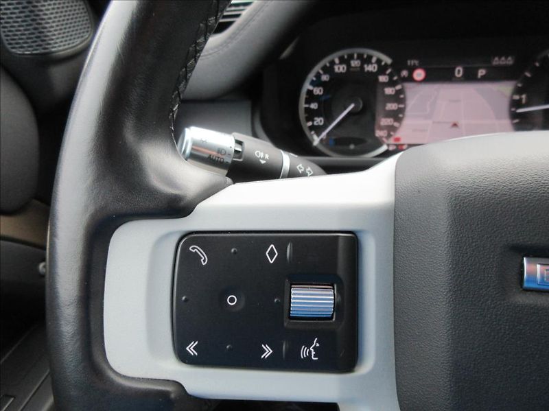 Land Rover Defender 2,0 D200 110,1.Maj, ČR, DPH - fotka 22 z 44