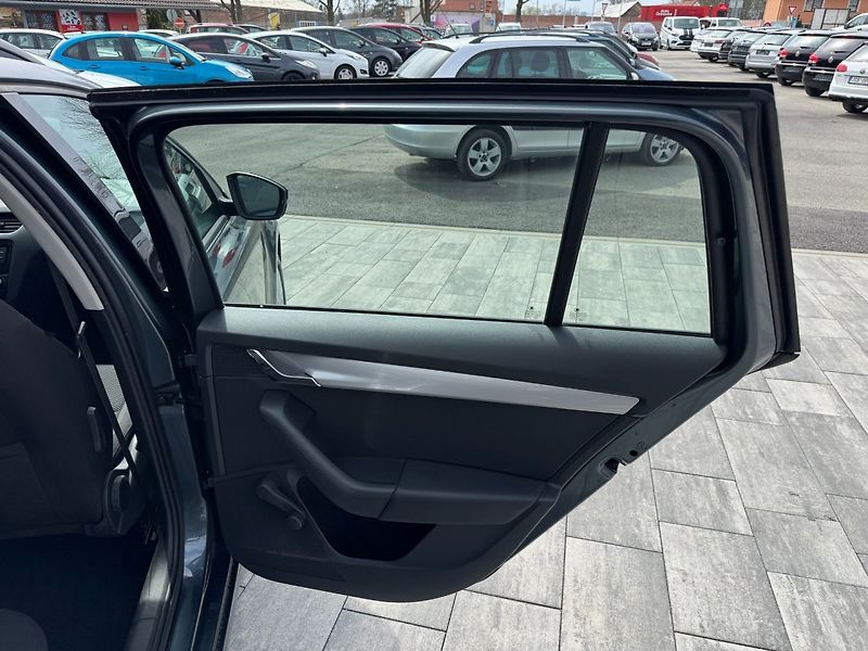 Škoda Octavia (2015) Ambition 1.6 TDI - fotka 21 z 30