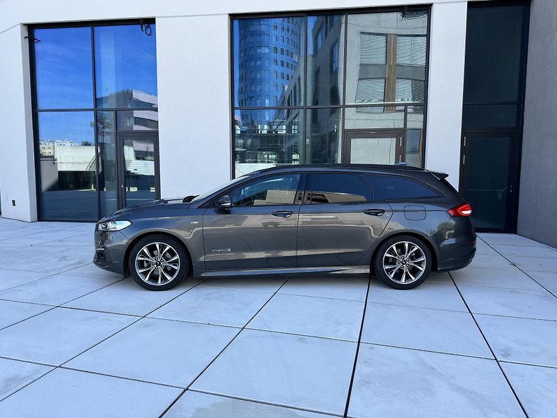 Ford Mondeo (2021) Mondeo 2.0 Hybrid ecvT Auto ST - fotka 3 z 20