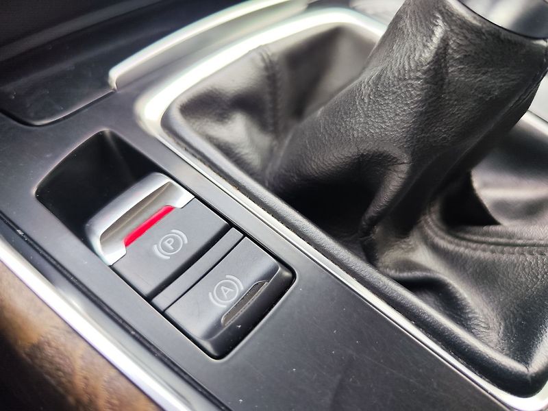 Audi Q5 2.0 TFSi/155kW Quattro ČR - fotka 20 z 30