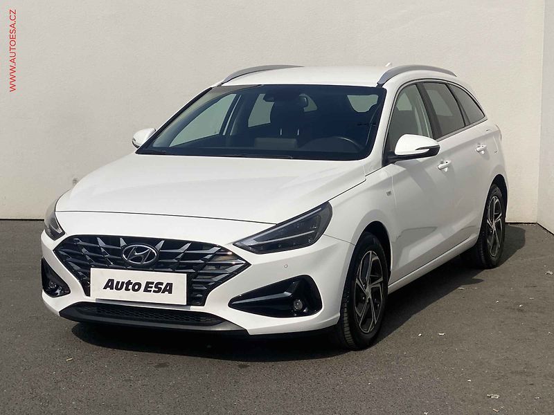 Hyundai i30 (2023) 1.5 T-GDi, 1.maj,ČR, Smart - fotka 3 z 18