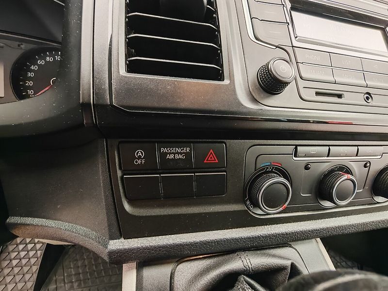 Volkswagen Transporter 2,0Tdi Man , 8míst - fotka 25 z 28