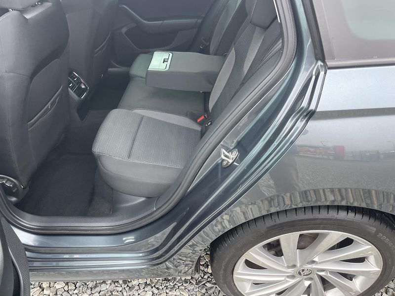 Škoda Octavia 2.0TDi 115PS LED VIRT NAVI DPH - fotka 112 z 189
