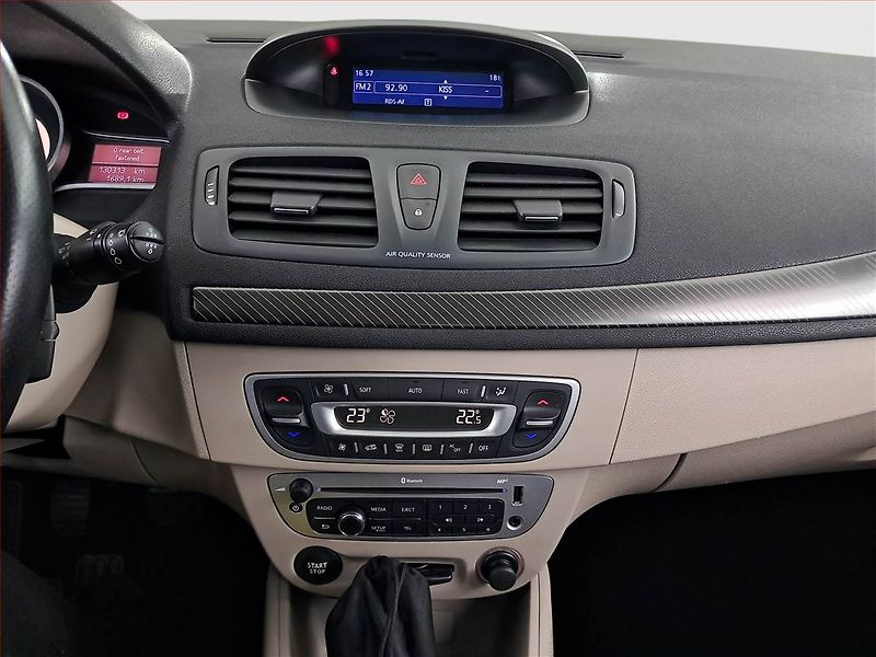 Renault Mégane (2012) 1.6 16V - fotka 12 z 16