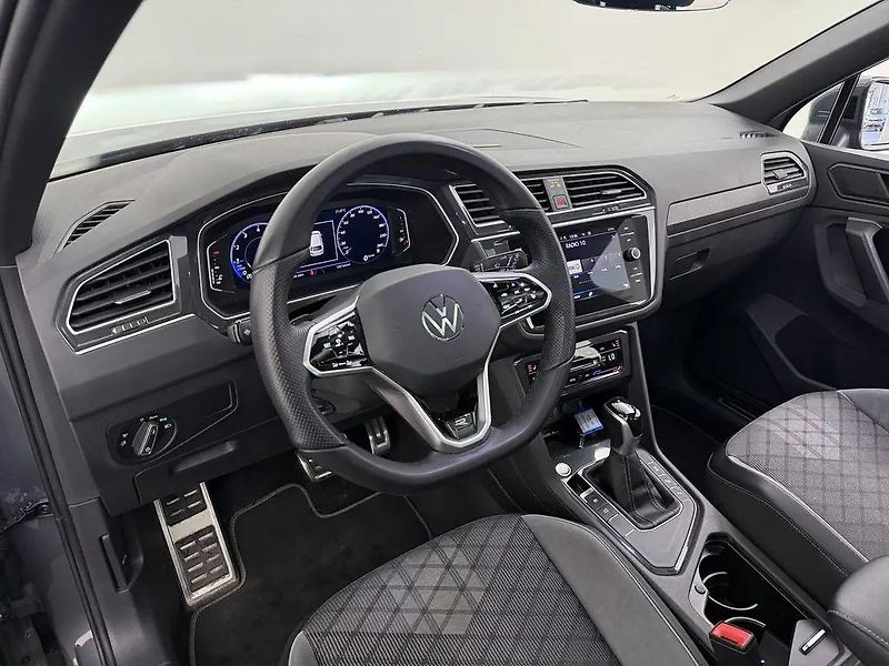 Volkswagen Tiguan 1.5TSI DSG R-Line 1.Maj DPH - fotka 3 z 14