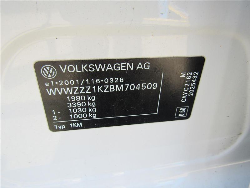 Volkswagen Golf 1,6 TDi 77kW Variant - fotka 23 z 29