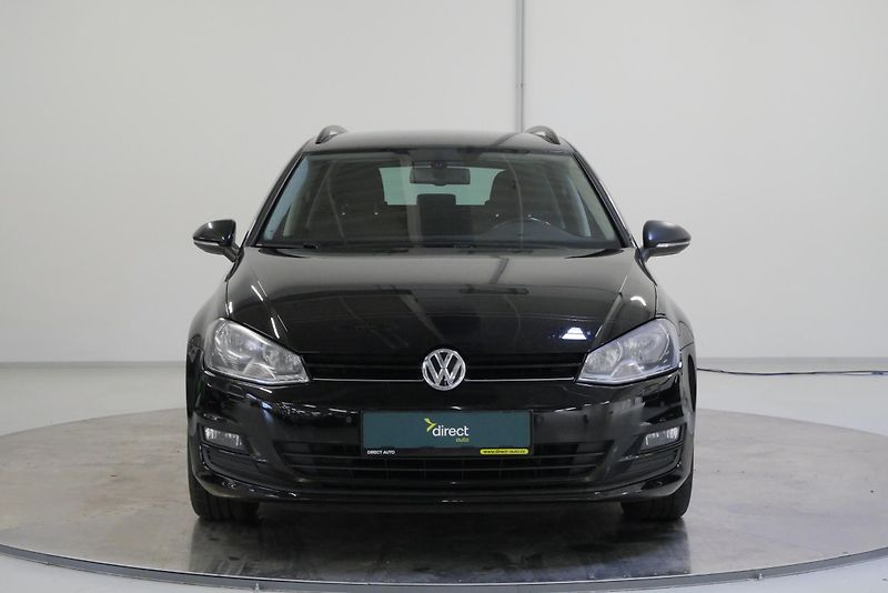 Volkswagen Golf - fotka 4 z 27