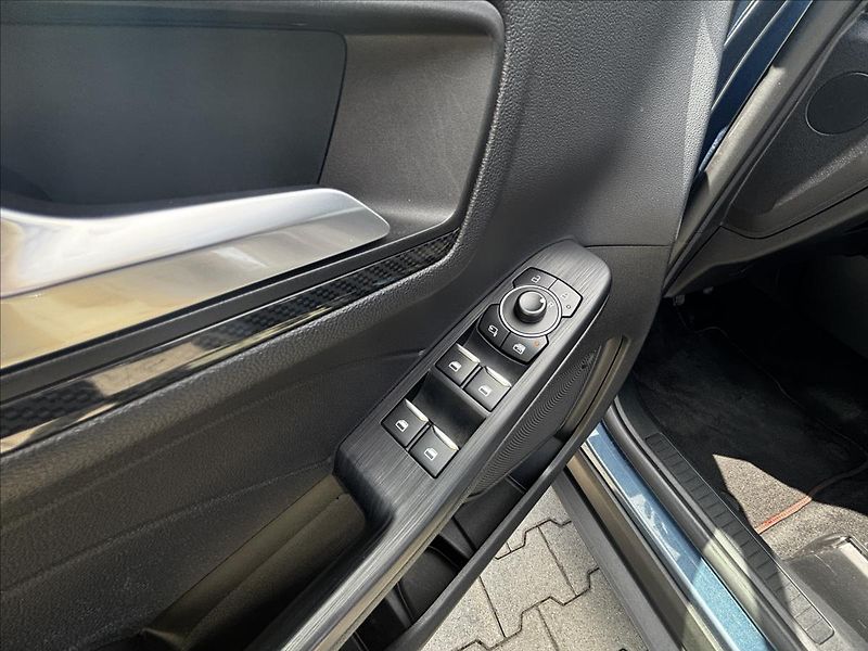 Ford Kuga 1,5 EcoBoost 110kW ST-Line - fotka 16 z 34