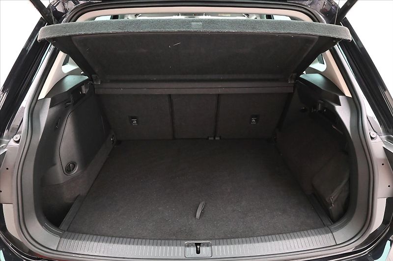 Volkswagen Tiguan 1,4 TSI eHybrid 110kW DSG Záru - fotka 10 z 33