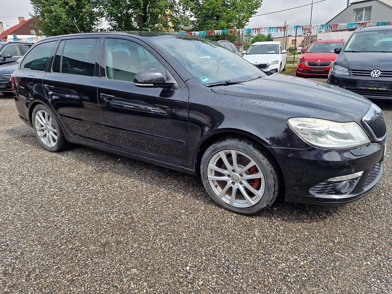 Škoda Octavia RS 2,0TDI 125KW VÝHŘEV TAŽNÉ  - fotka 2 z 15