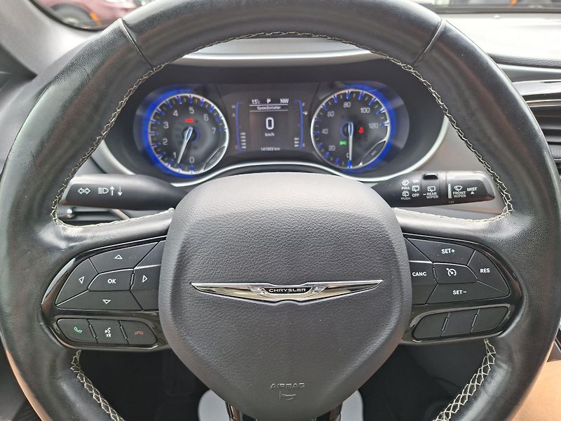 Chrysler Pacifica (2020) 3,6L V6 SPORT,DVD,ALU kola R20 - fotka 26 z 34