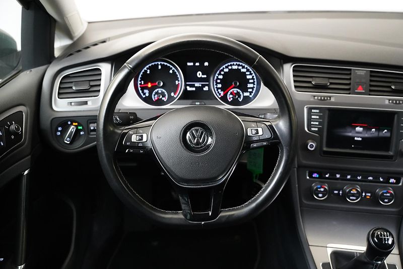 Volkswagen Golf - fotka 17 z 23