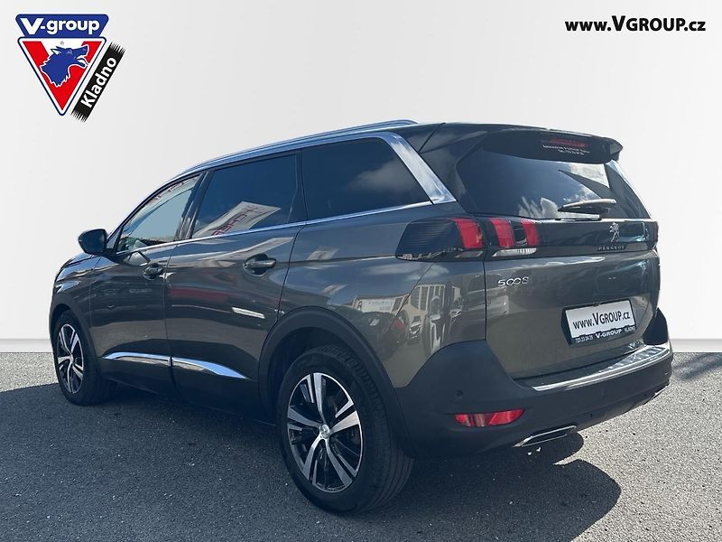 Peugeot 5008 (2020) 2.0 HDI GT-Line 130KW - fotka 3 z 24