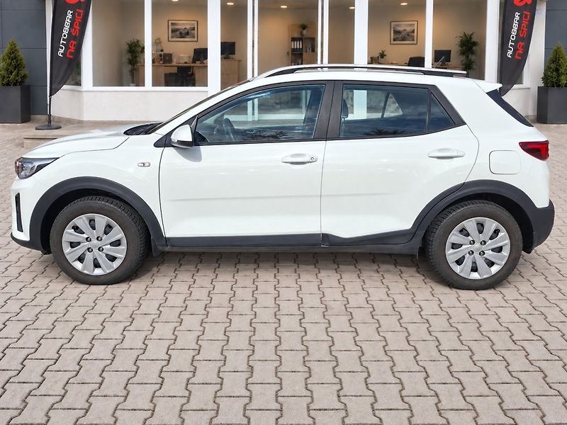 Kia Stonic (2021) 1.2i 61kW COMFORT -1.MAJITEL - fotka 3 z 30