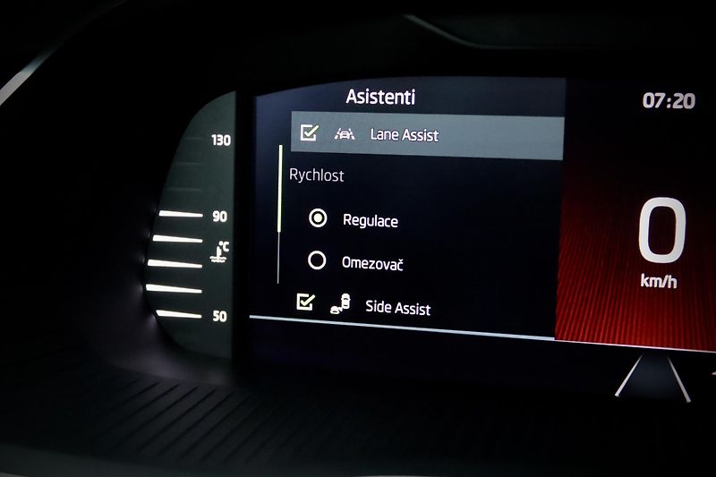 Škoda Octavia 4 Combi 1.5 TSI 110 kW - fotka 29 z 49