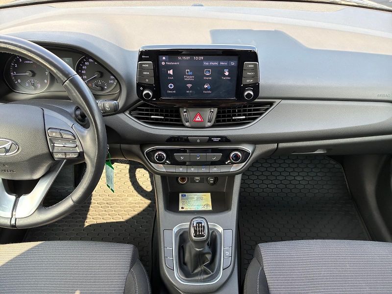 Hyundai i30 (2022) FAMILY COMFORT 1.0TGDI 88kW CZ - fotka 10 z 11
